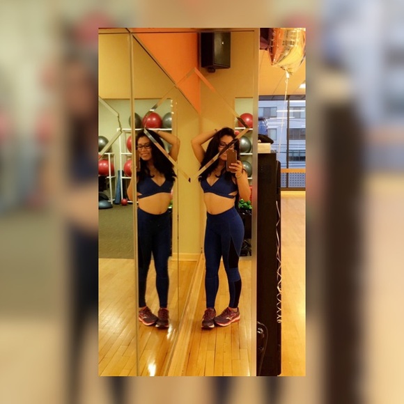 Meet your Posher, Ashly - Picture 3 of 5